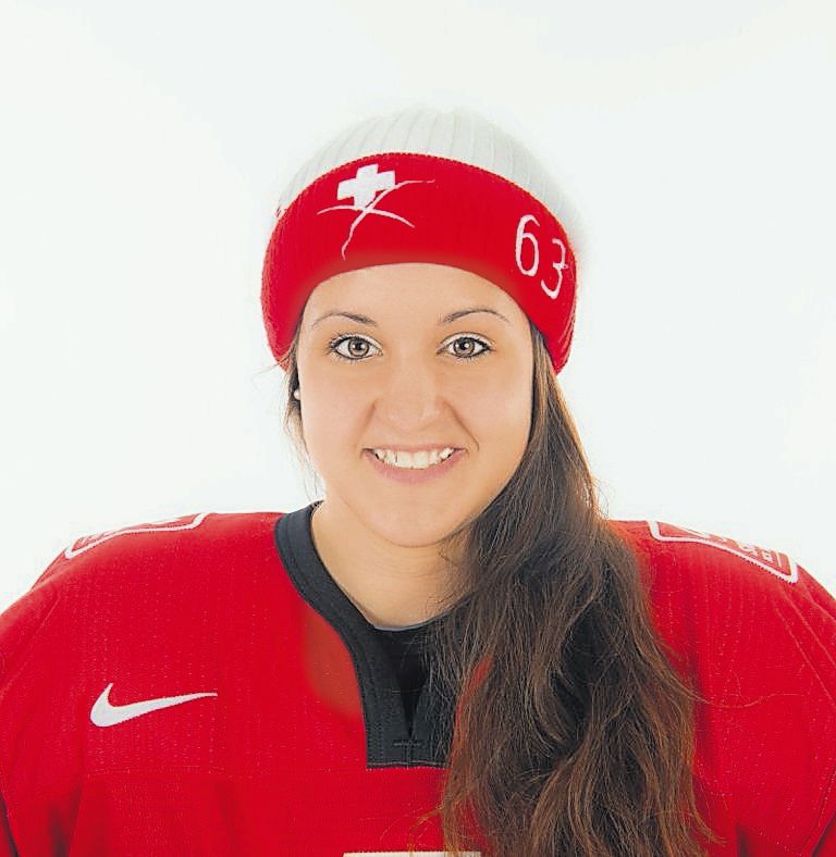 Anja Jyoti Stiefel, Schweizer Eishockeynationalmannschaft, Stürmerin,